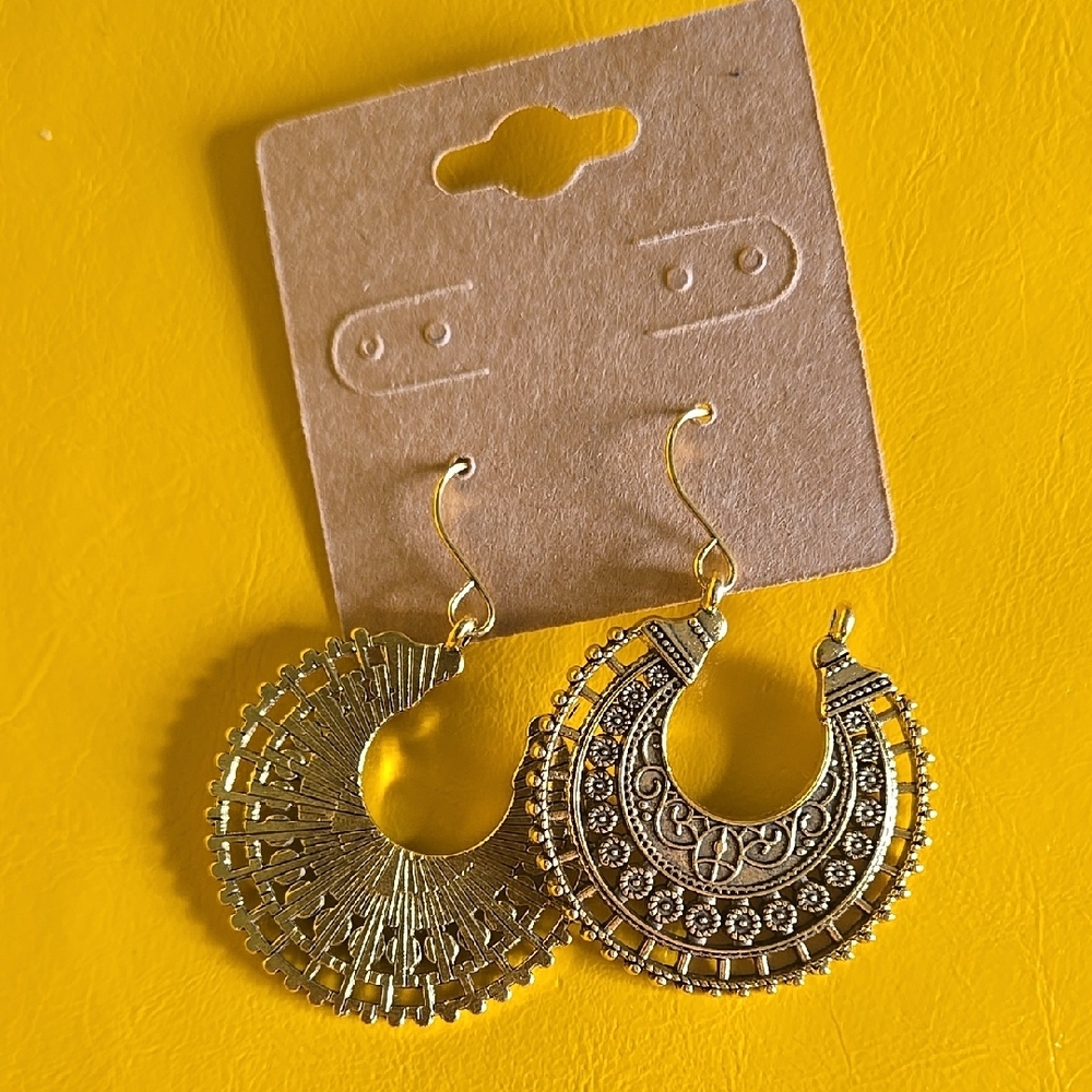 Gold Spiral Hoop Earrings with Intricate Design - Picture 2 of 3